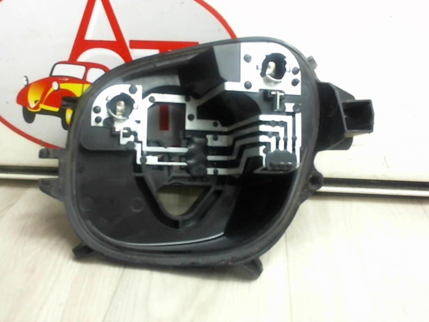 Base portalampade fanale posteriore destro