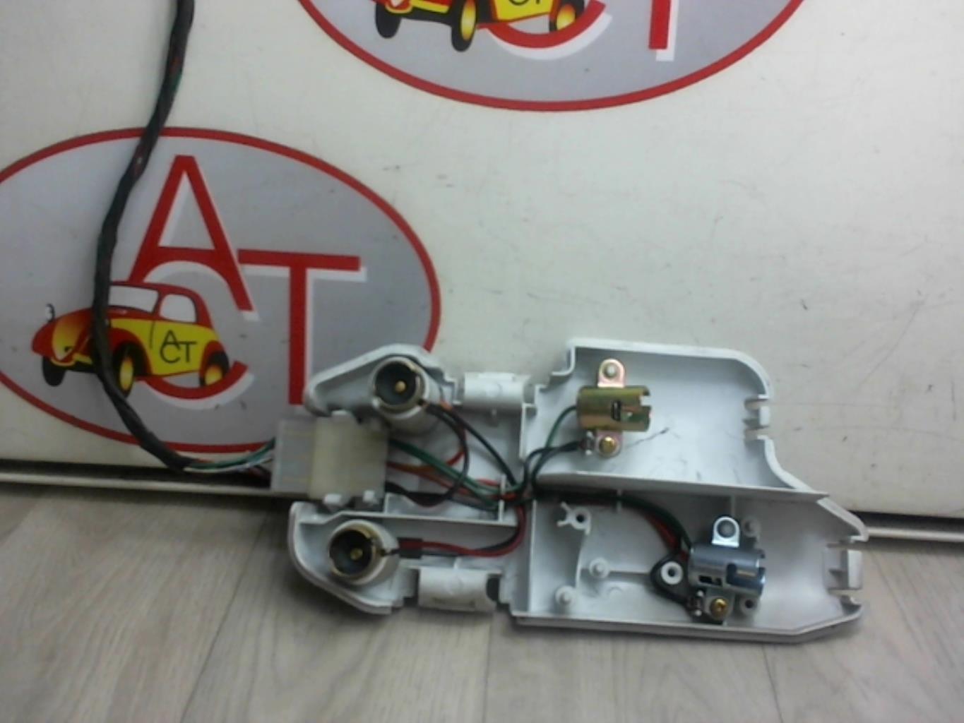 Platine feu arriere gauche
