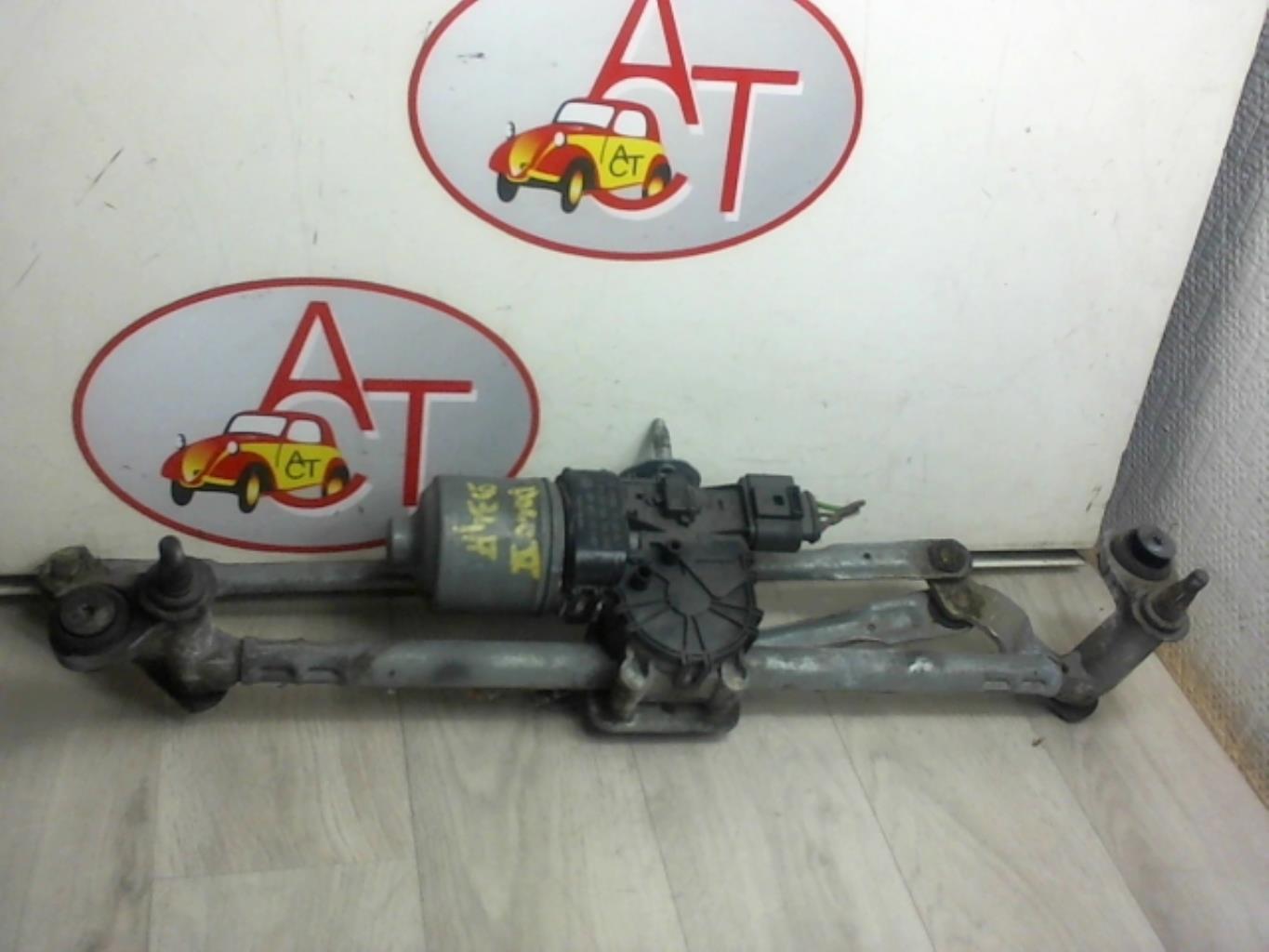 Moteur essuie glace avant