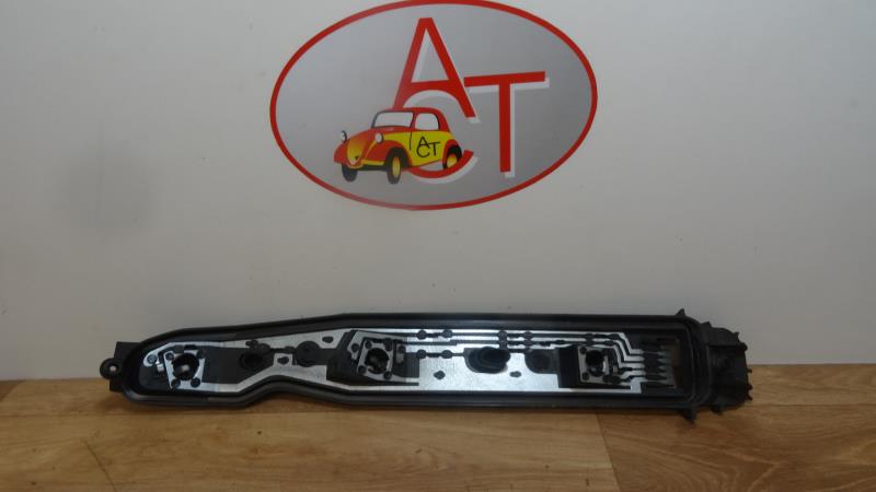 Platine feu arriere droit