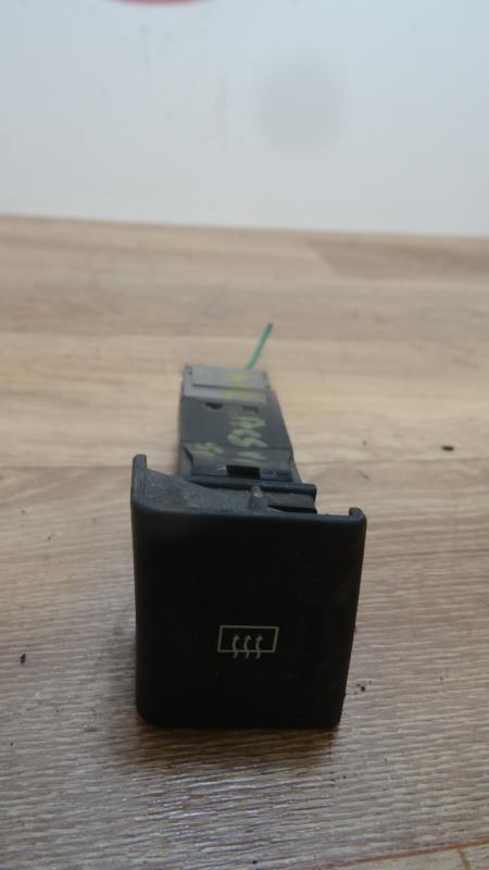 Commande degivrage lunette arriere