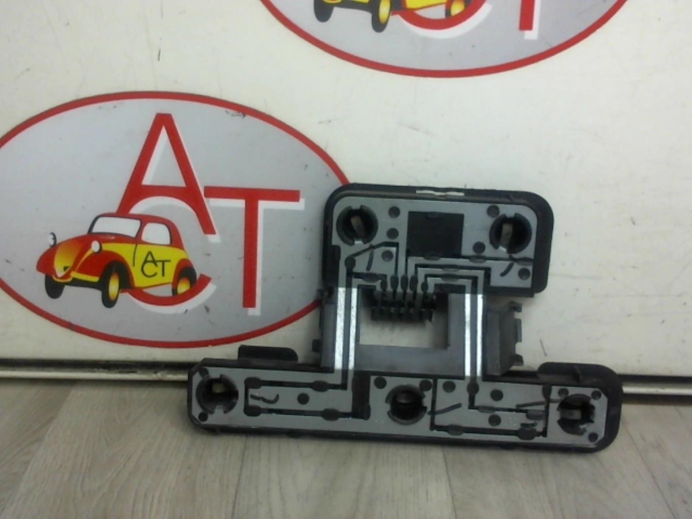 Base portalampade fanale posteriore destro