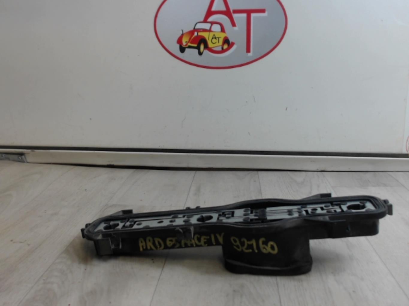 Base portalampade fanale posteriore destro