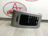 Aerateur tableau de bord avant gauche