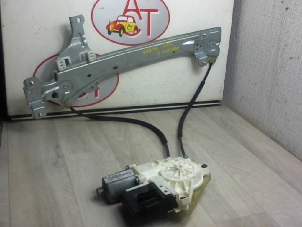 Elevalunas eléctrico trasero derecho