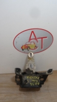 Support moteur gauche