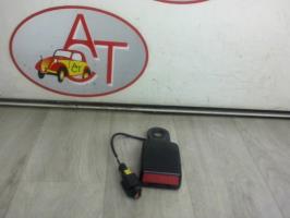 Attache ceinture arriere gauche