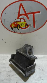 Support moteur gauche