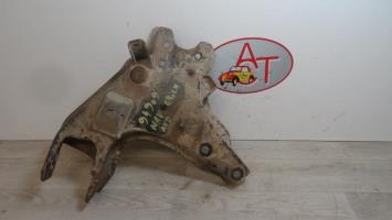 Triangle inferieur avant droit