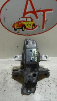 Support moteur gauche