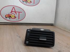 Aerateur tableau de bord avant gauche