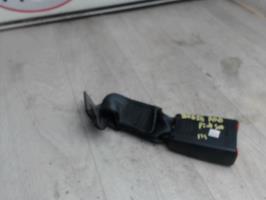 Attache ceinture arriere droit