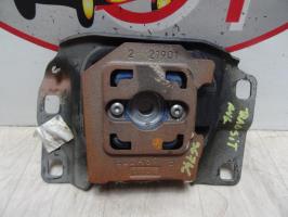 Support moteur gauche