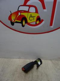 Attache ceinture arriere droit