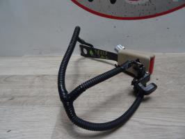 Attache ceinture avant gauche