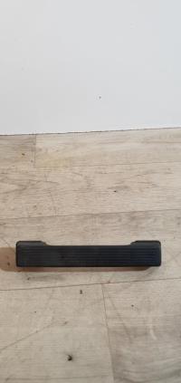 Poignee porte avant droit
