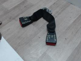 Attache ceinture arriere droit