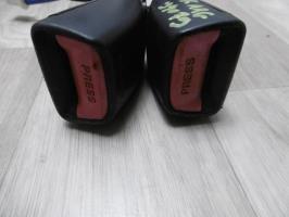 Attache ceinture arriere gauche