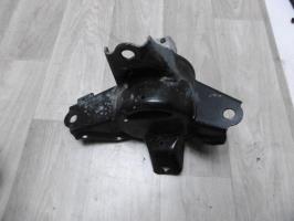 Support moteur gauche