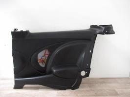 Garniture laterale arriere droite