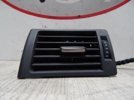 Aerateur tableau de bord avant gauche