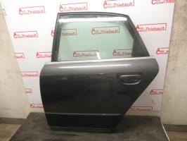 Puerta trasera izquierda