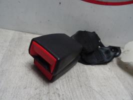 Attache ceinture arriere gauche