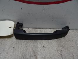 Tirador de puerta trasera izquierda