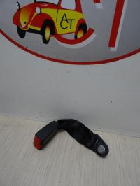Attache ceinture arriere droit