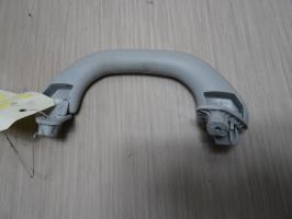 Poignee de maintien avant droit