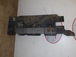 Cache sous moteur