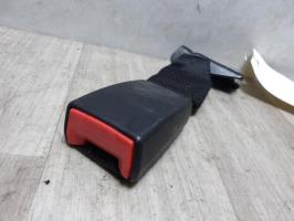Attache ceinture arriere droit