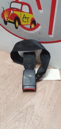 Attache ceinture arriere droit