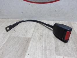 Attache ceinture avant gauche