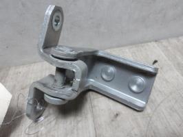 Charniere de porte arriere gauche