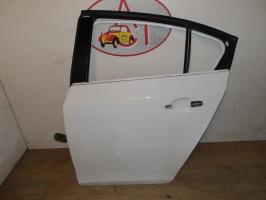 Puerta trasera izquierda