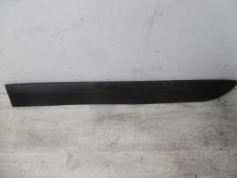 Baguette de porte arriere gauche 