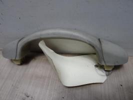 Poignee de maintien avant gauche