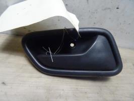 Poignee interieur avant droit