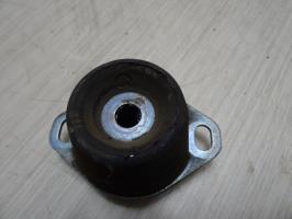 Support moteur gauche