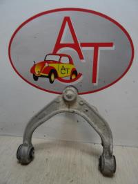 Triangle superieur avant gauche