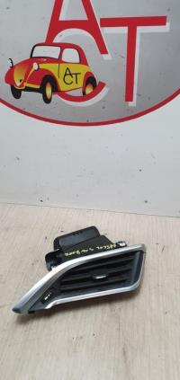 Aerateur tableau de bord avant droit