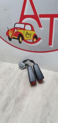 Attache ceinture arriere gauche