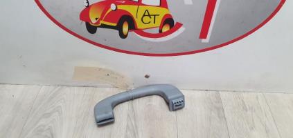Poignee de maintien avant gauche