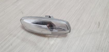 Ripetitore lampeggiante anteriore sinistro (Luci)