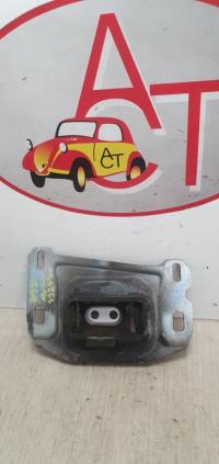 Support moteur gauche