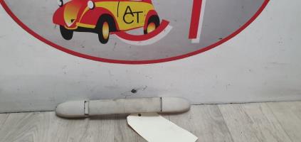 Poignee de maintien avant droit