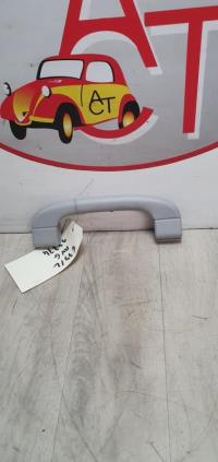 Poignee de maintien avant gauche