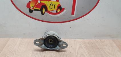 Support moteur droit