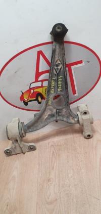 Triangle avant gauche